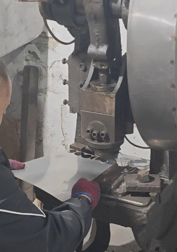 融可赢 瑞安“传家锅”出现冒牌货，多个账号直播带货已售5000余单，厂家在线打假